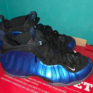 legacy blue foams. 9.5 in men’s